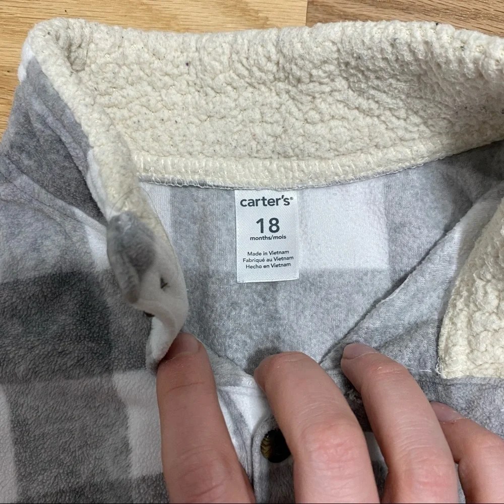 Carter’s Plaid Sweater Gray White 18 mos Boy Baby